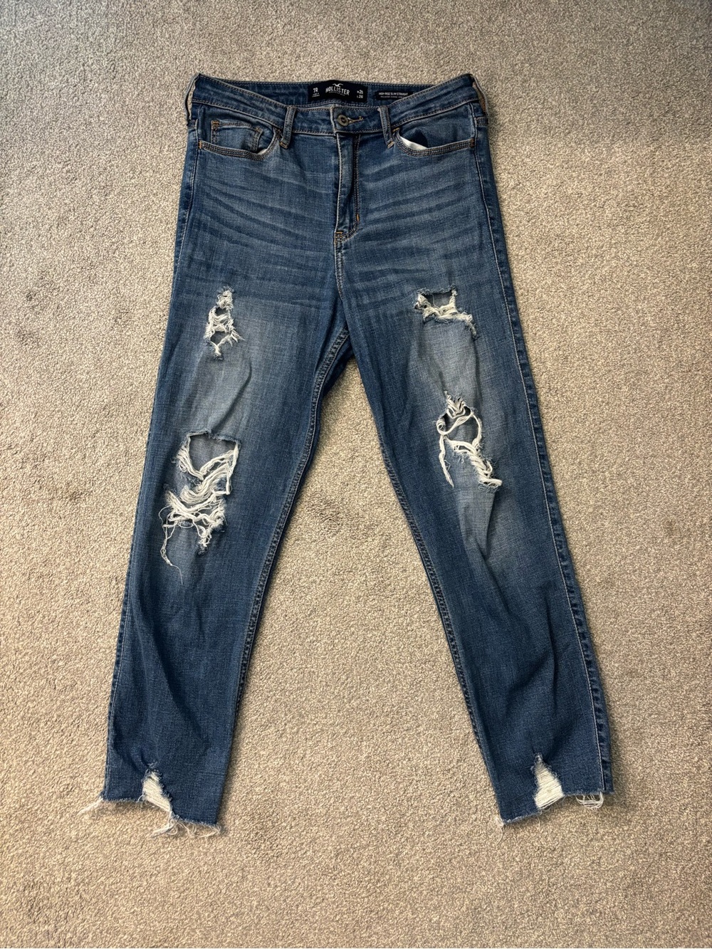 Hollister High Rise Slim Straight Jeans - Medium Blue Wash Distressed Size 28